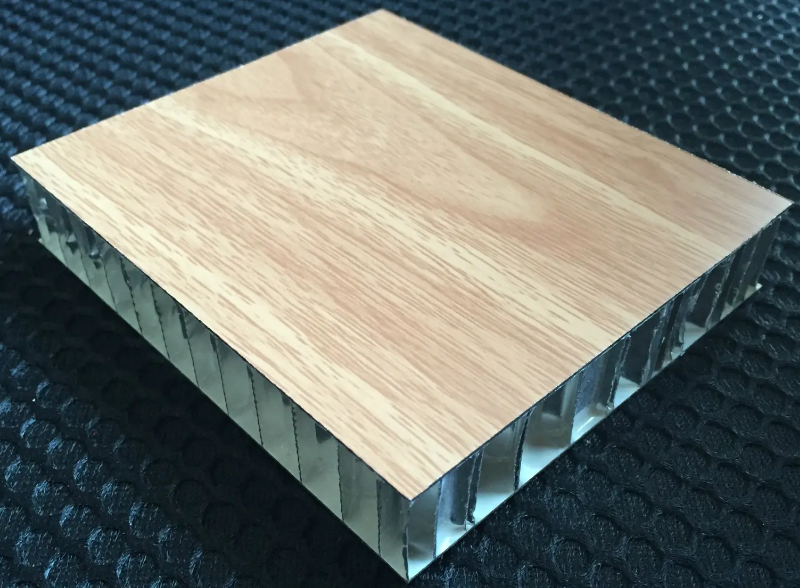 Environmentally friendly aluminum honeycomb panel