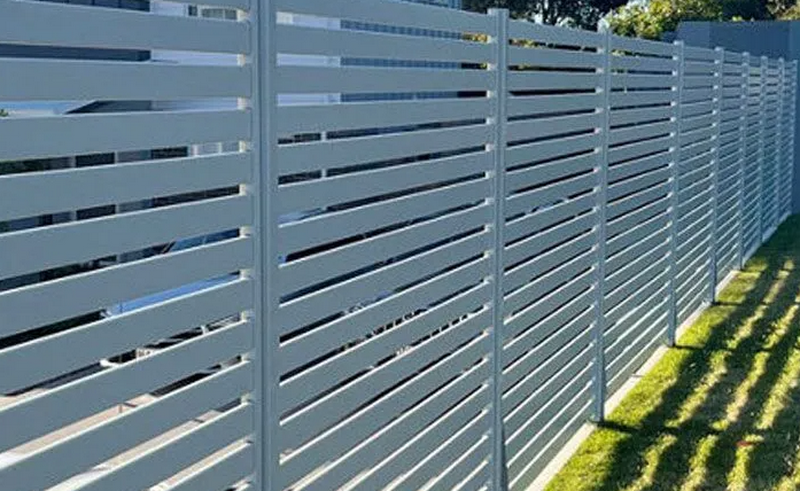 aluminum panel fence effectively_2