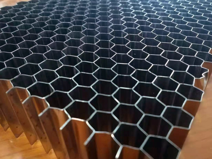 What Innovations Are Emerging in Honeycomb Aluminum Panel Technology?