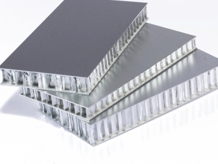 What Are the Key Applications of Durable Aluminum Honeycomb Panels?