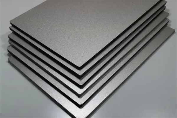 What are the benefits of aluminum composite panels?