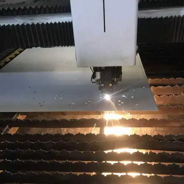 How To Cut Aluminum Plate?