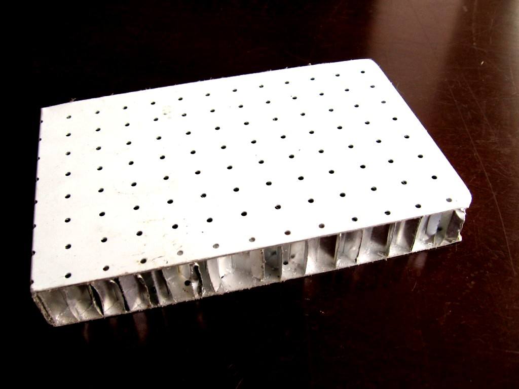 perforated aluminum honeycomb panel (2)
