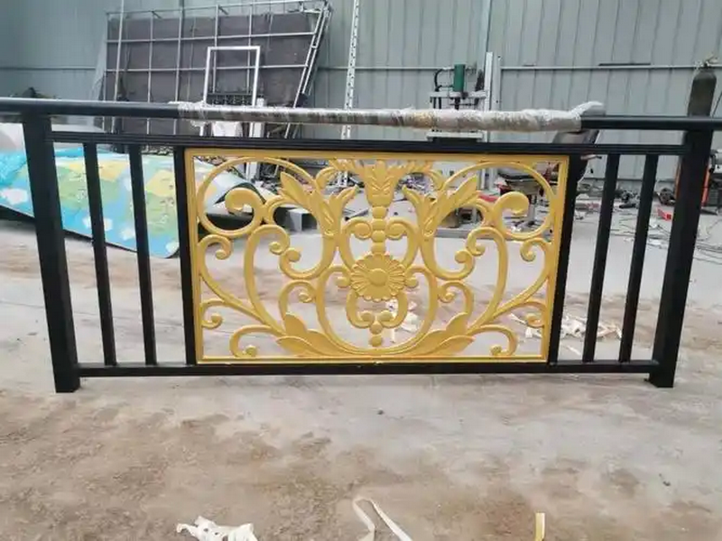 Cut Composite Fence Panels_5